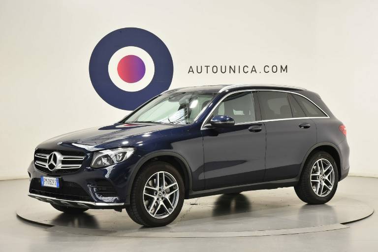 MERCEDES-BENZ GLC 220 1