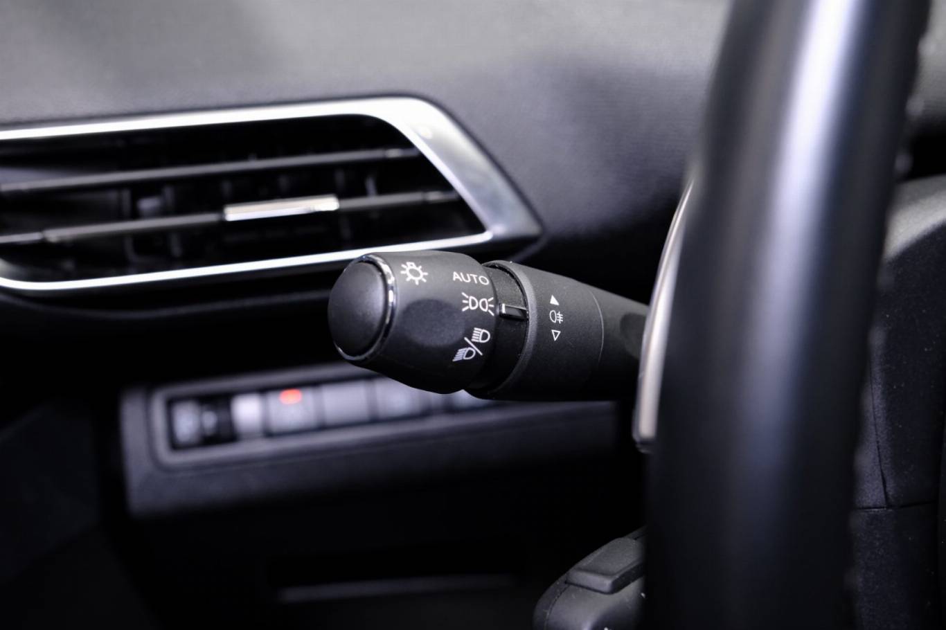 PEUGEOT 3008 24