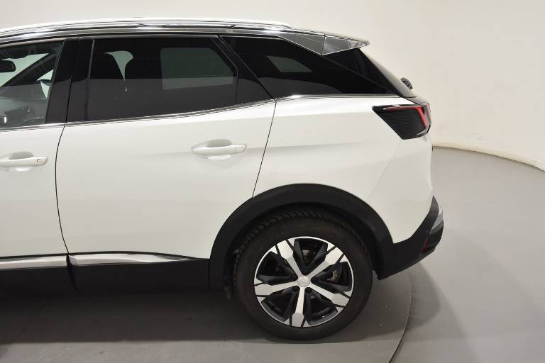 PEUGEOT 3008 44