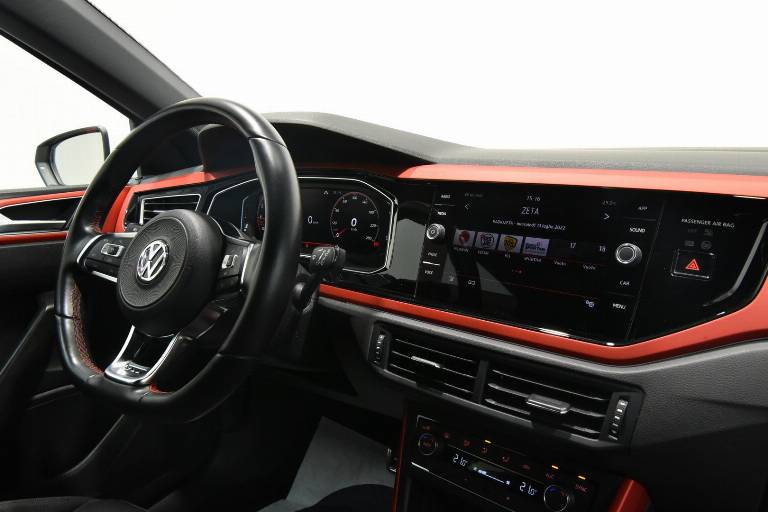 VOLKSWAGEN Polo GTI 28