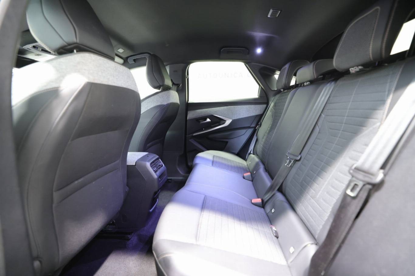 PEUGEOT 3008 41