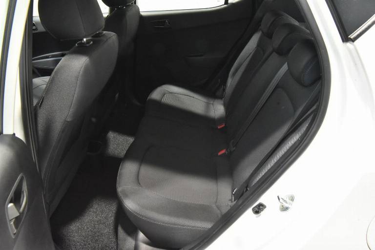HYUNDAI I10 17