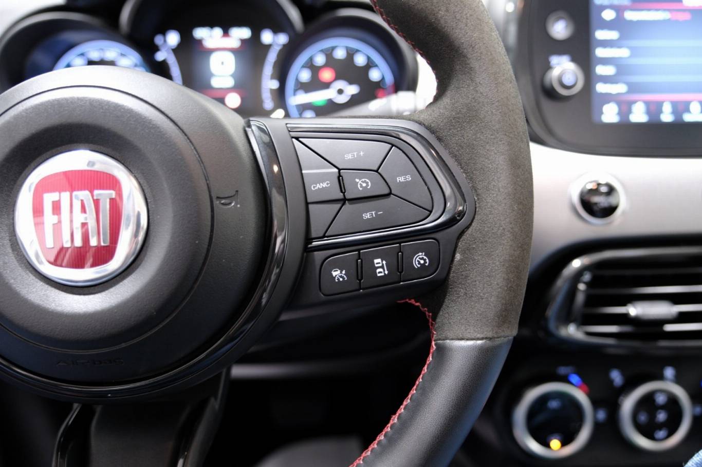 FIAT 500X 23
