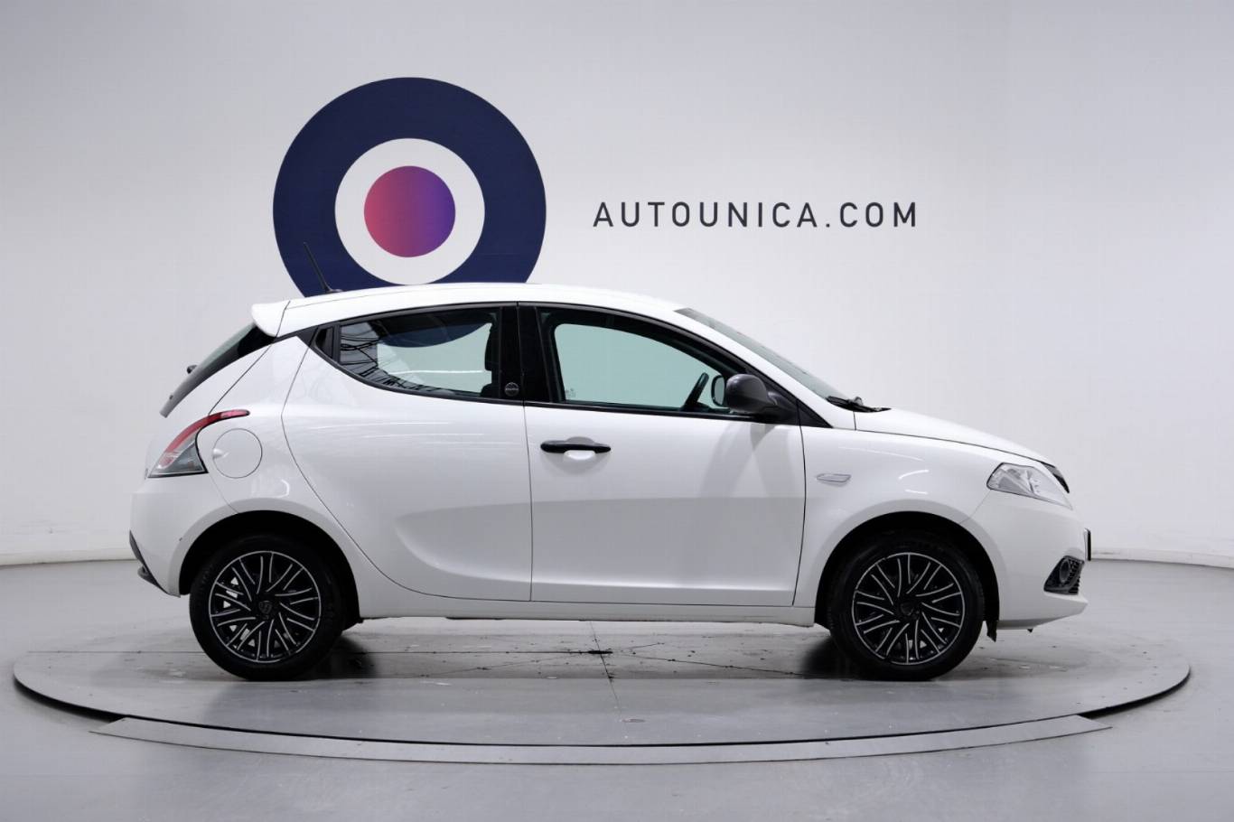 LANCIA Ypsilon 4