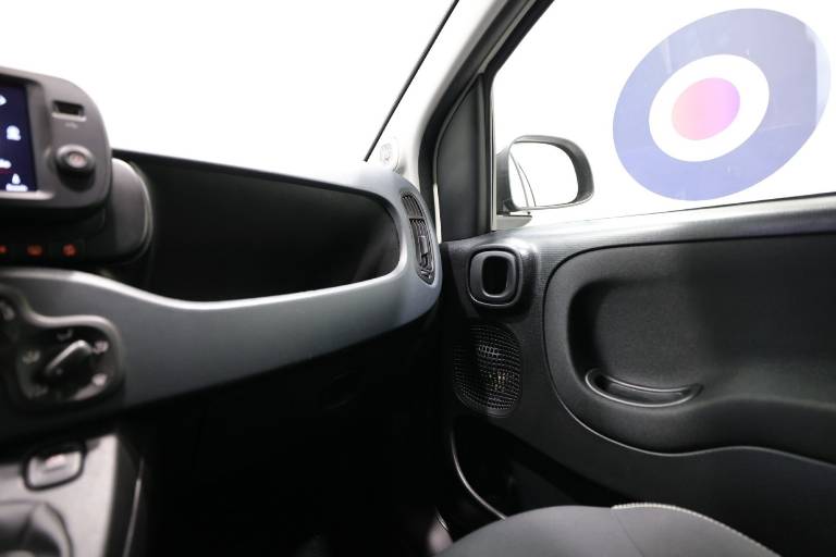 FIAT Panda Cross 29