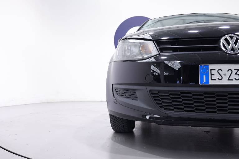 VOLKSWAGEN Polo 33
