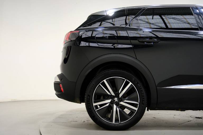 PEUGEOT 3008 46