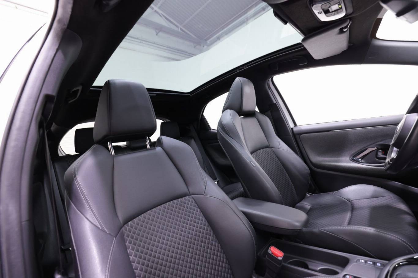 TOYOTA Yaris 46