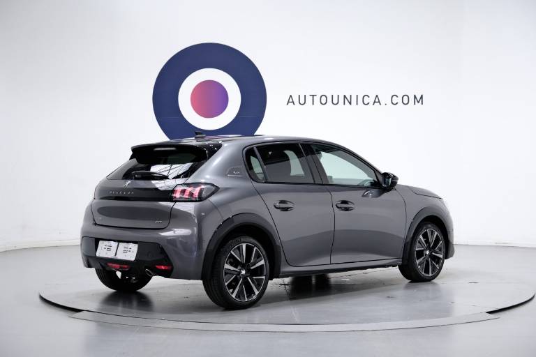 PEUGEOT 208 16