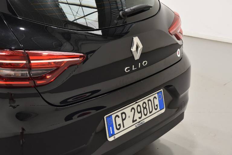 RENAULT Clio 45