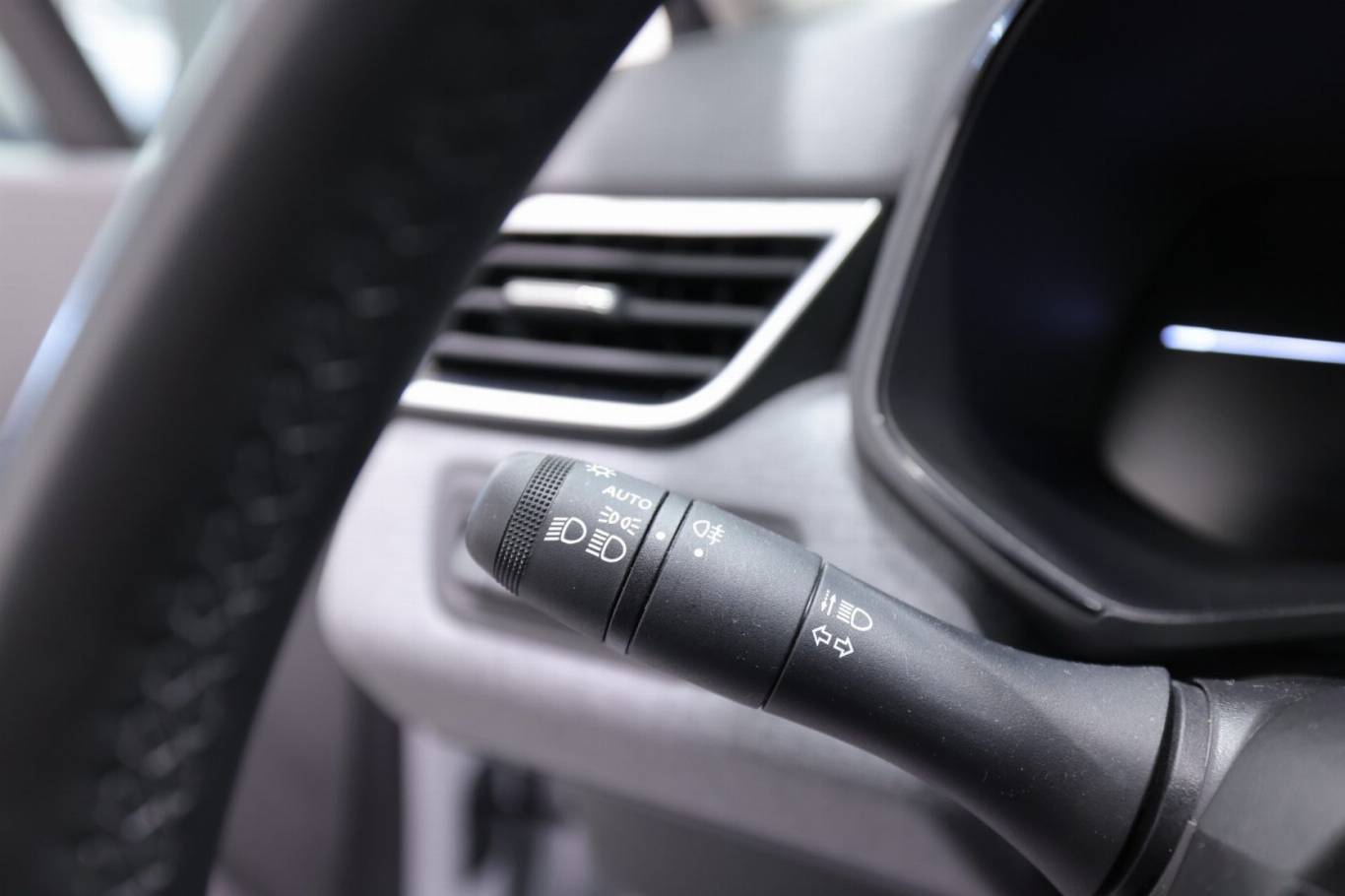 RENAULT Clio 23