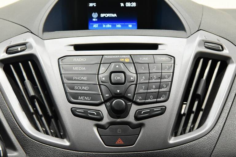 FORD Tourneo Custom 32