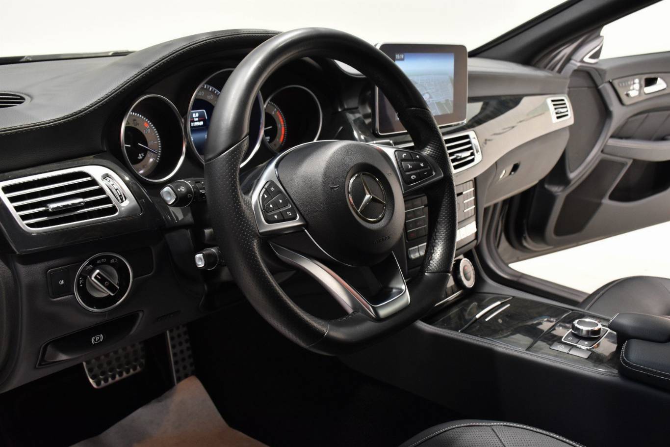 MERCEDES-BENZ CLS 250 3