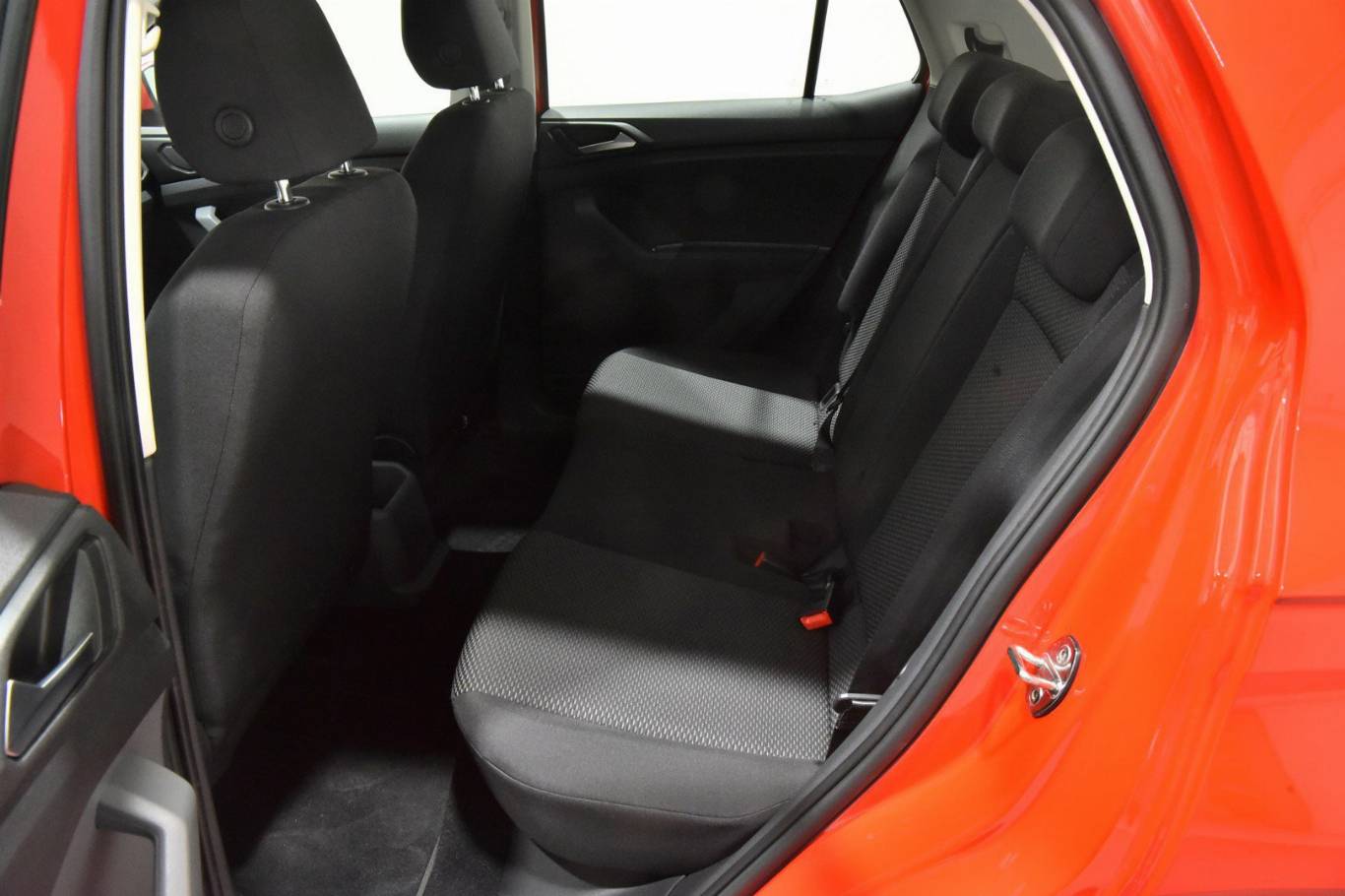 VOLKSWAGEN T-Cross 37