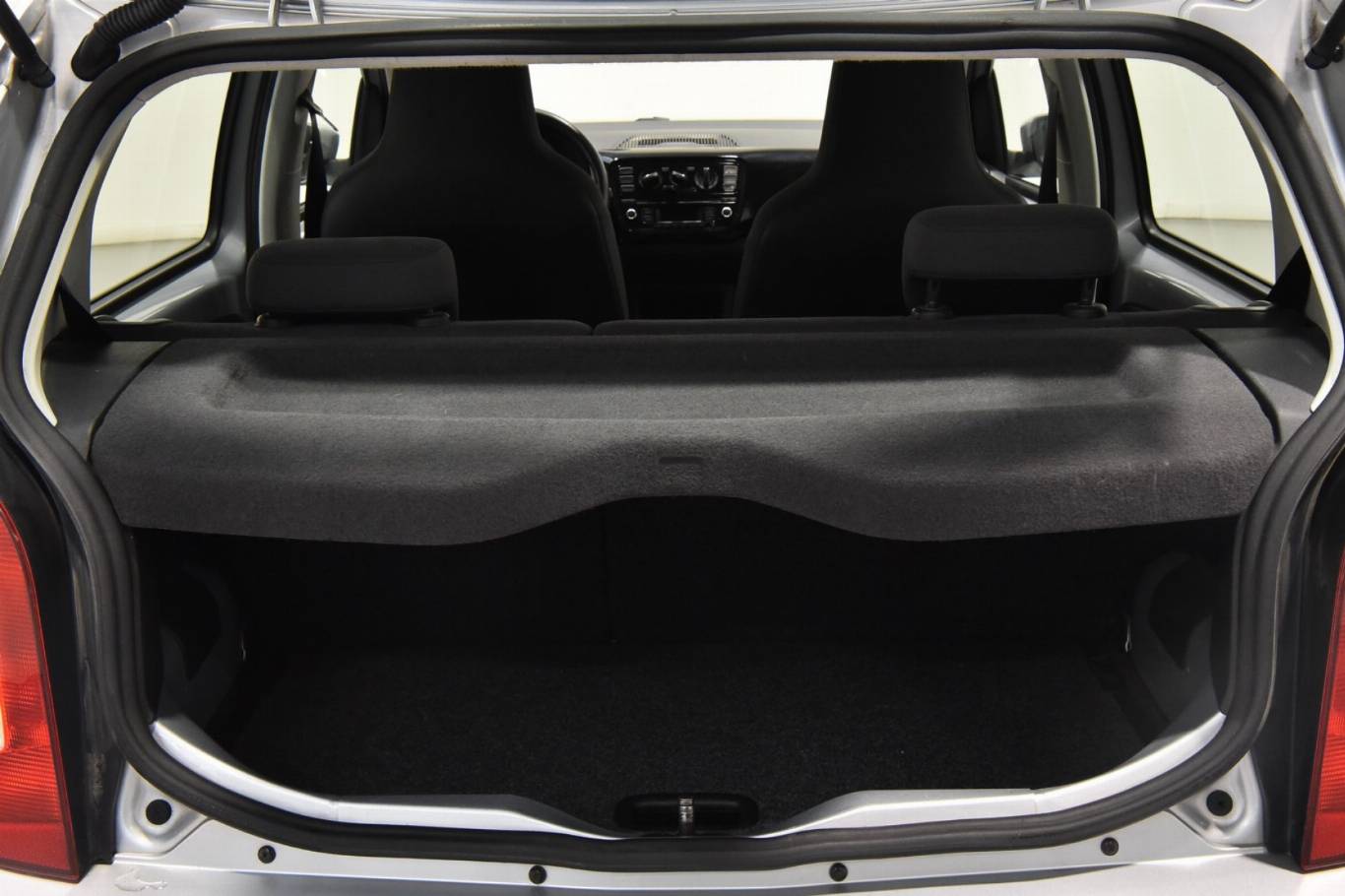 VOLKSWAGEN Up! 27