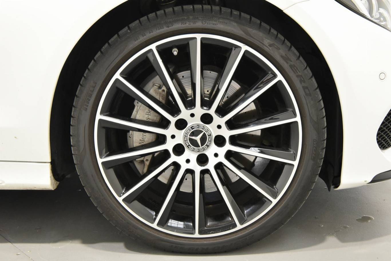 MERCEDES-BENZ C 250 33