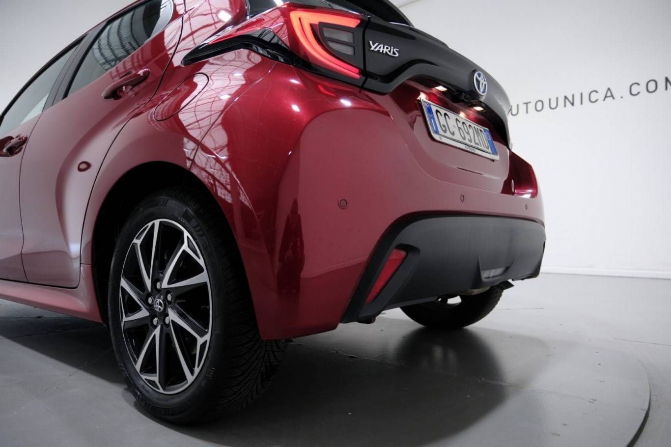 TOYOTA Yaris 45