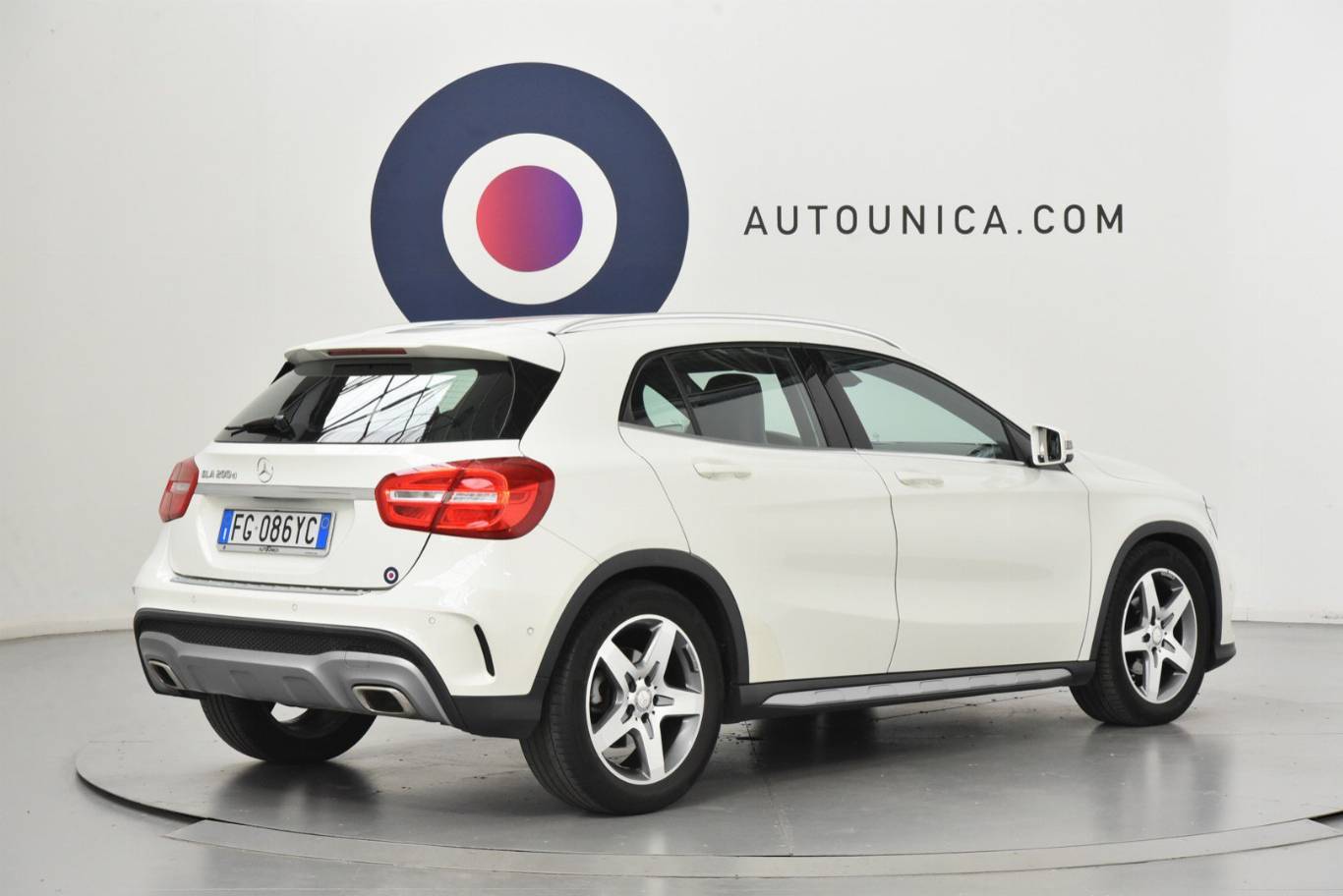 MERCEDES-BENZ GLA 200 27