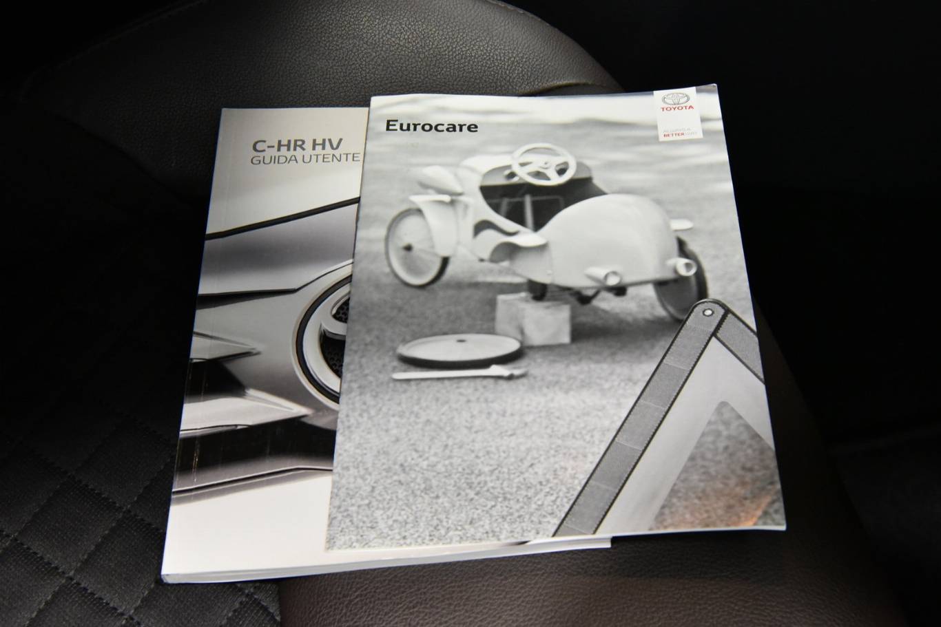 TOYOTA C-HR 53