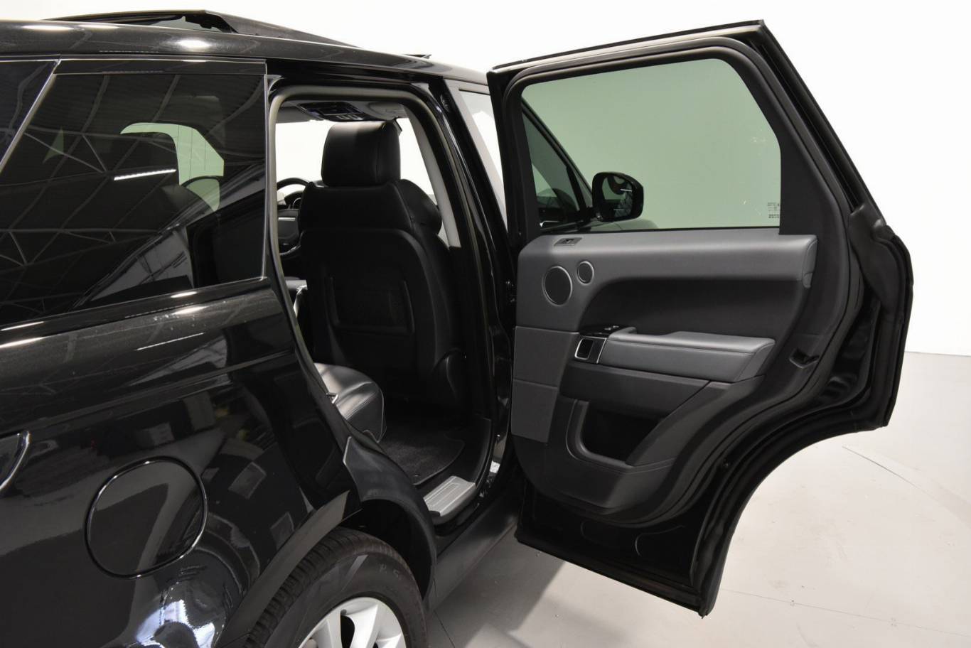 LAND ROVER Range Rover Sport 46