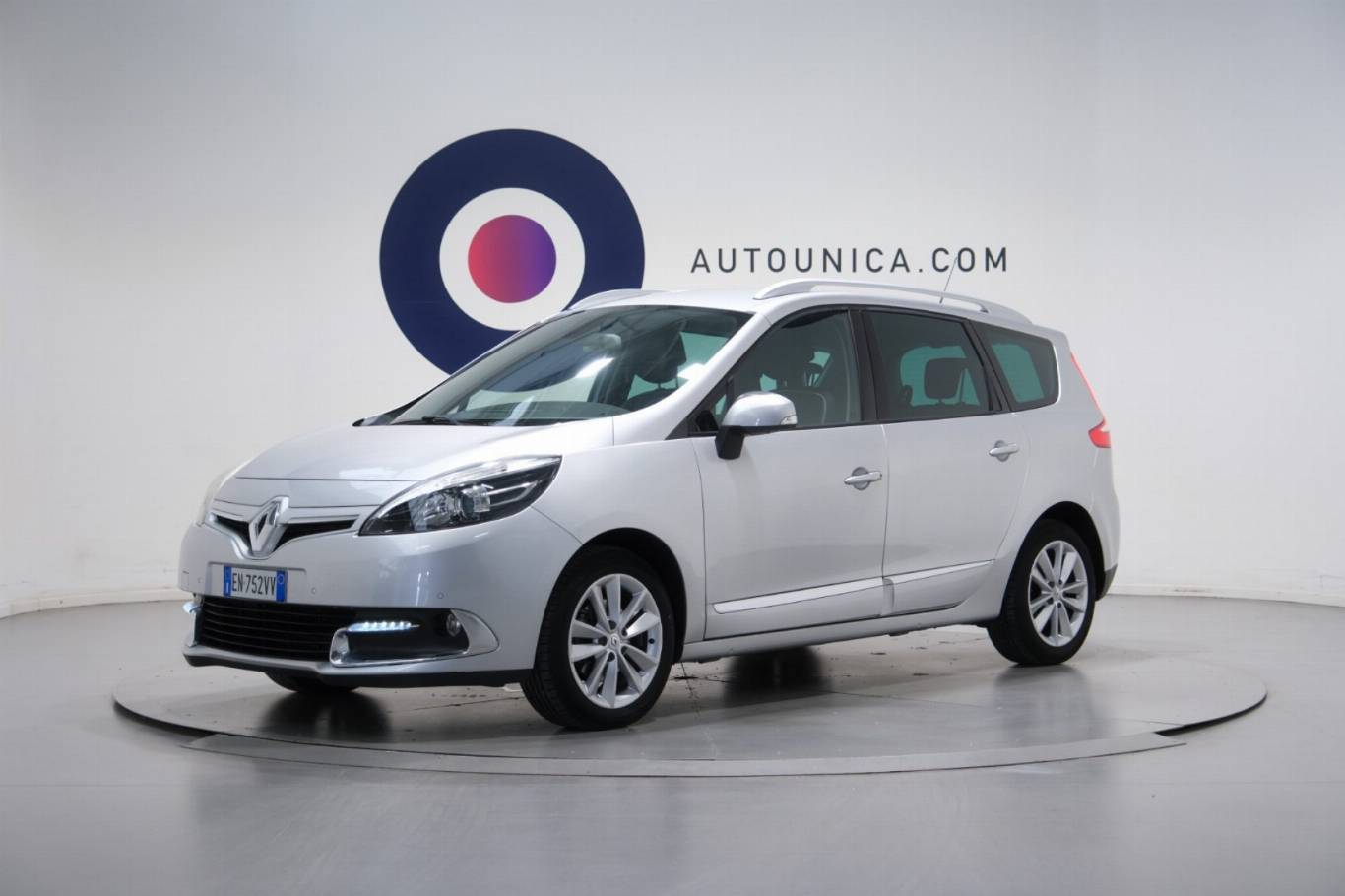 RENAULT Scenic