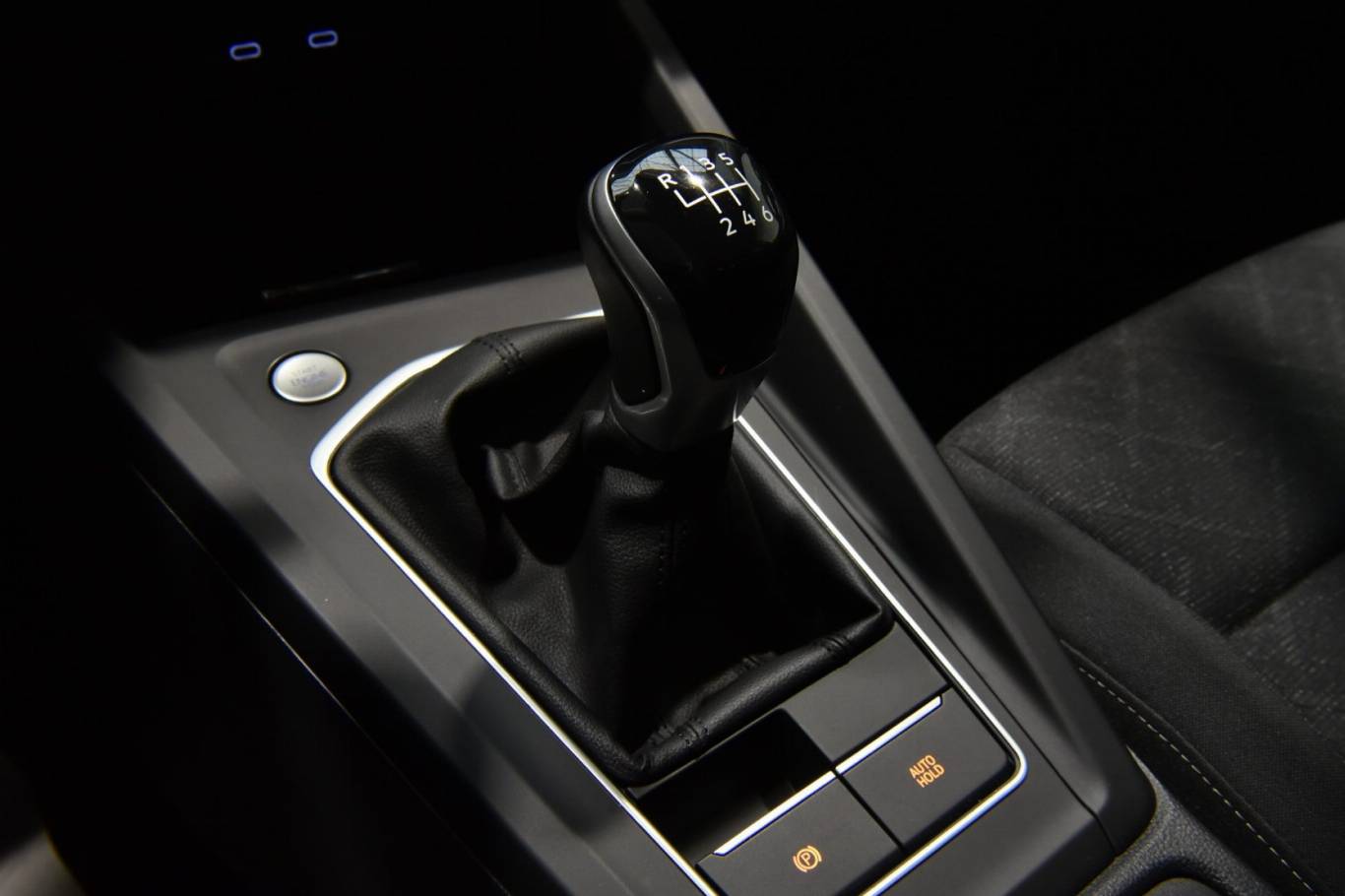 VOLKSWAGEN Golf Variant 8