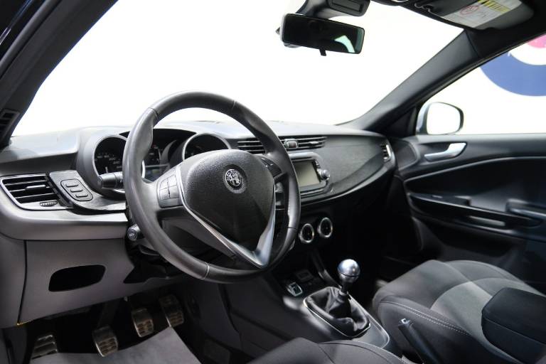 ALFA ROMEO Giulietta 5