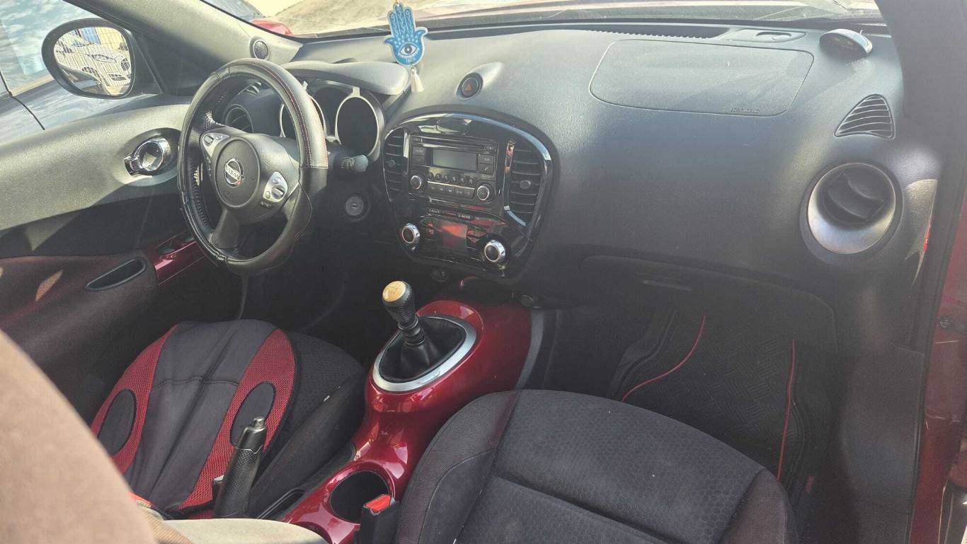 NISSAN Juke 4