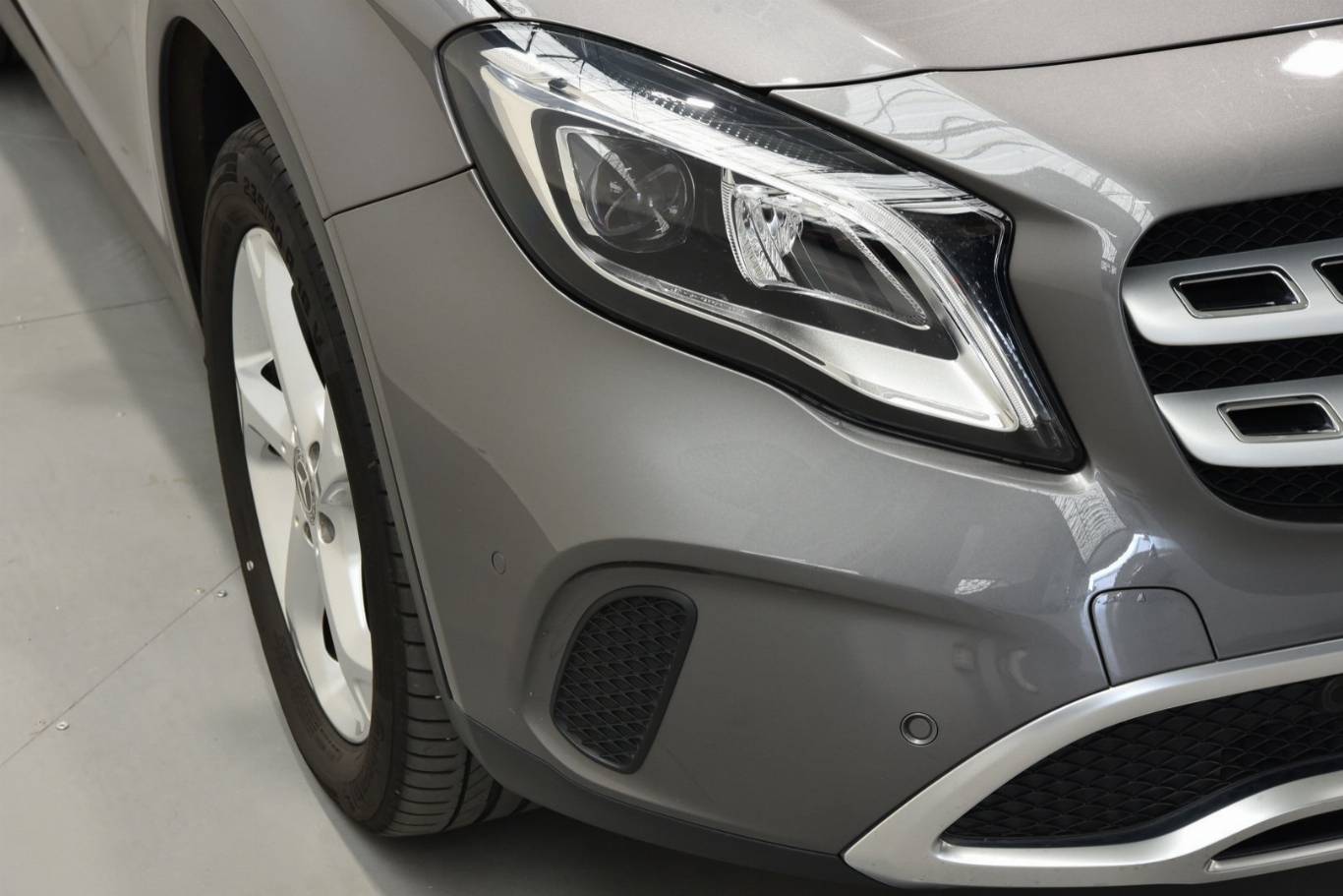 MERCEDES-BENZ GLA 200 56