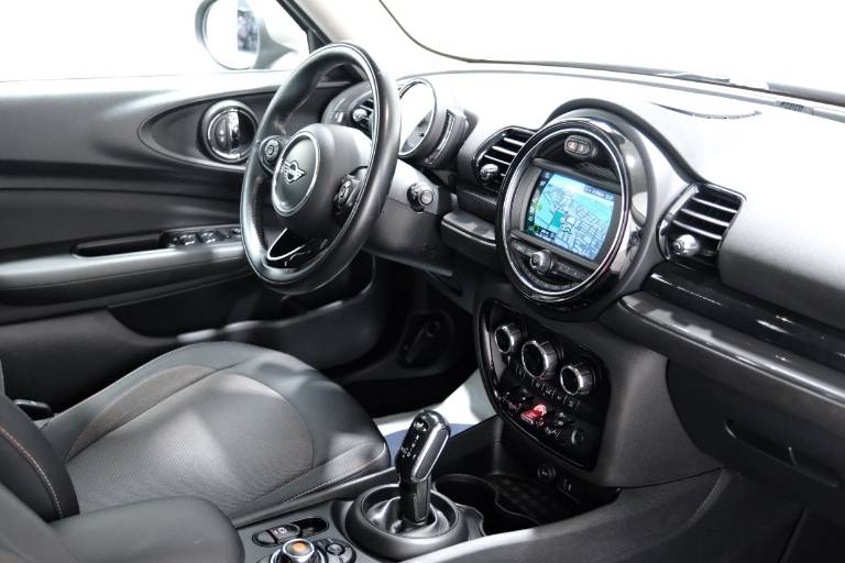 MINI Cooper Clubman 51