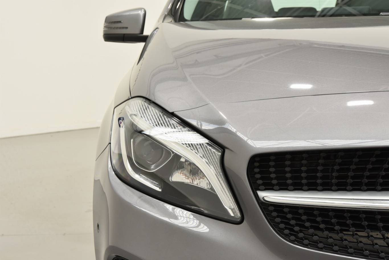 MERCEDES-BENZ A 200 17