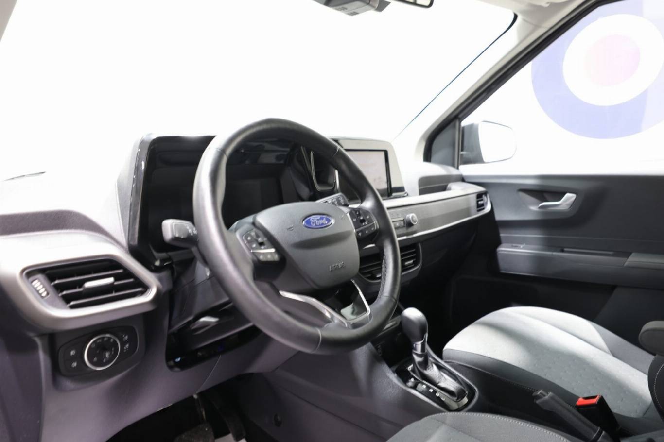 FORD Tourneo Courier 5