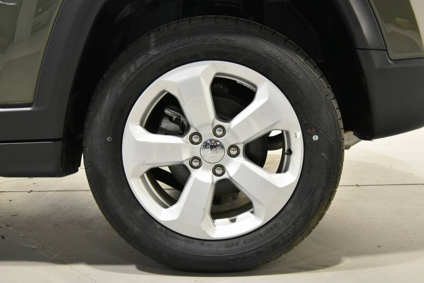 JEEP Compass 13