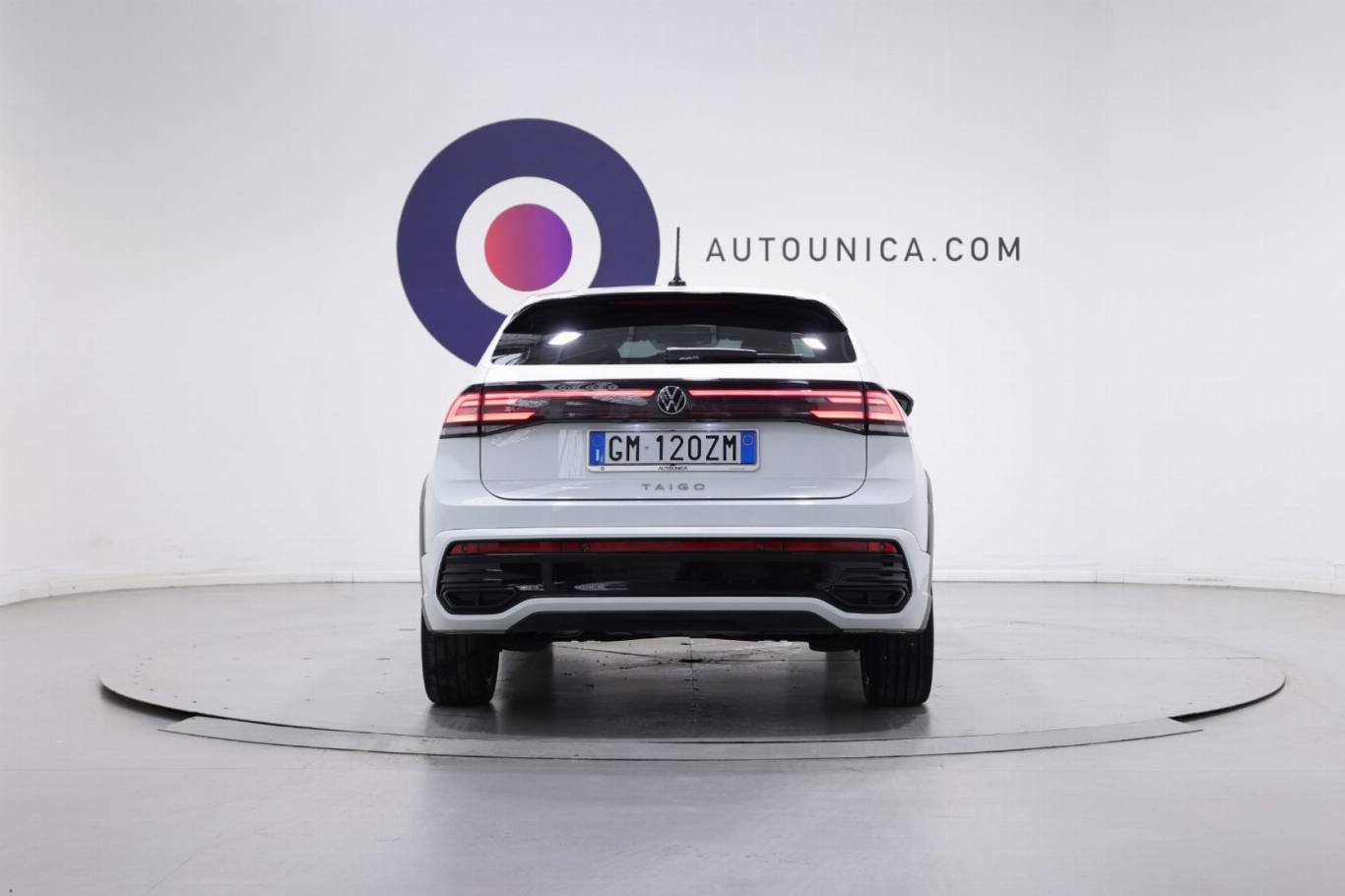 VOLKSWAGEN Taigo 17