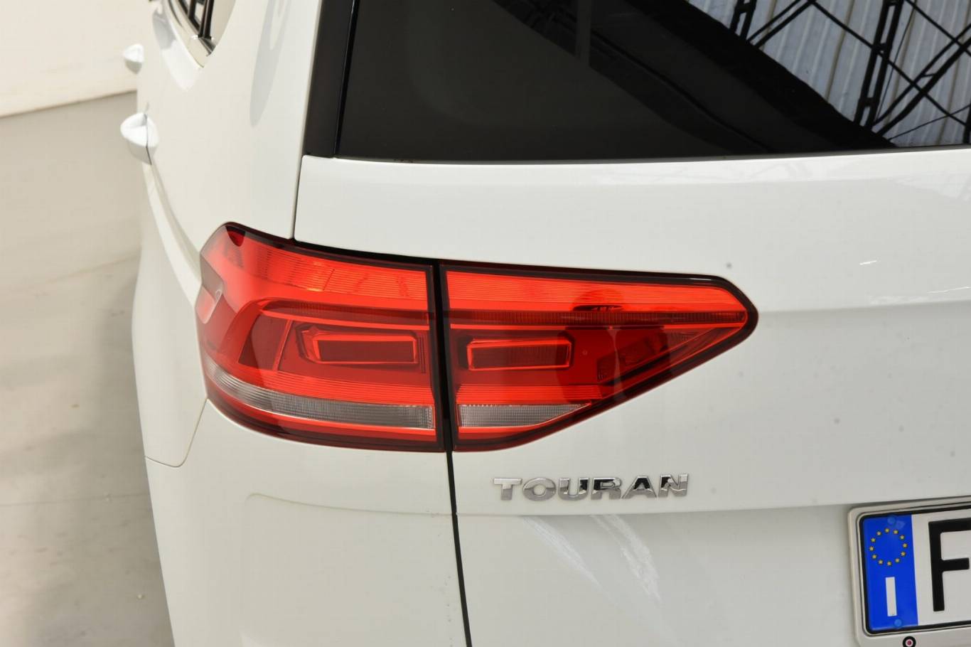 VOLKSWAGEN Touran 34