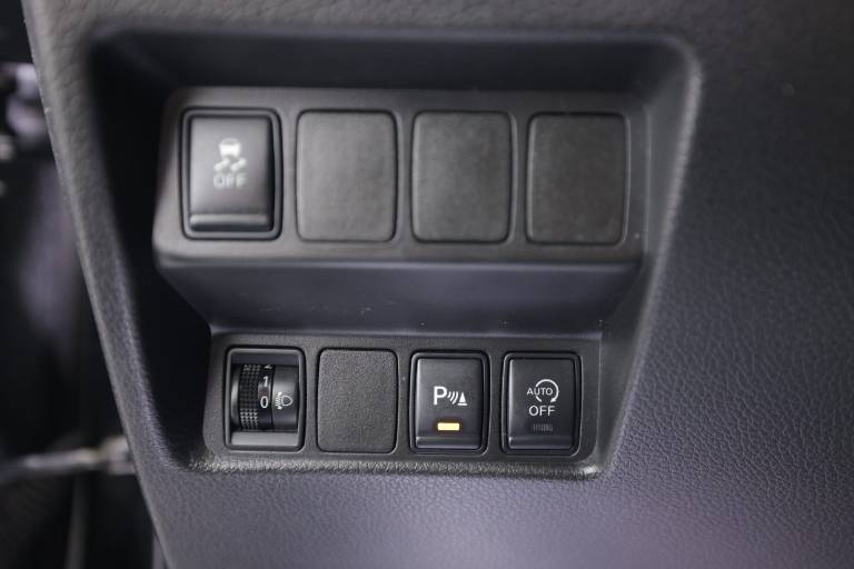 NISSAN X-Trail 25
