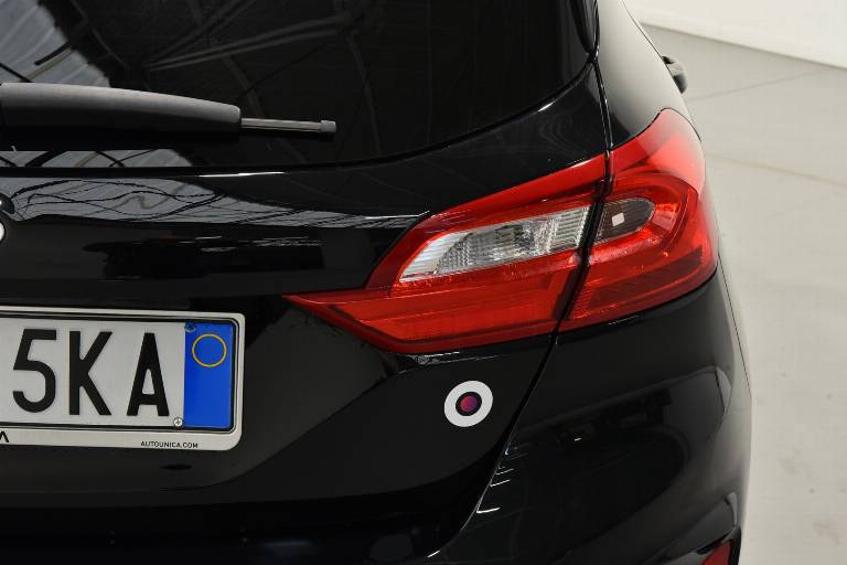FORD Fiesta 16