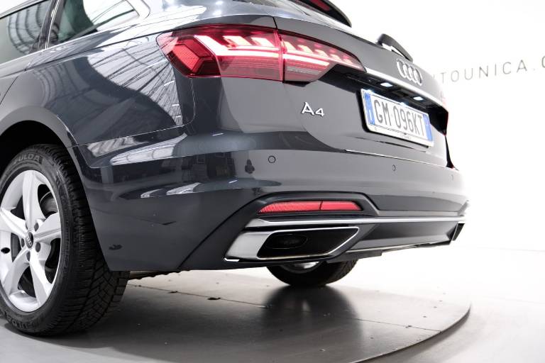 AUDI A4 51