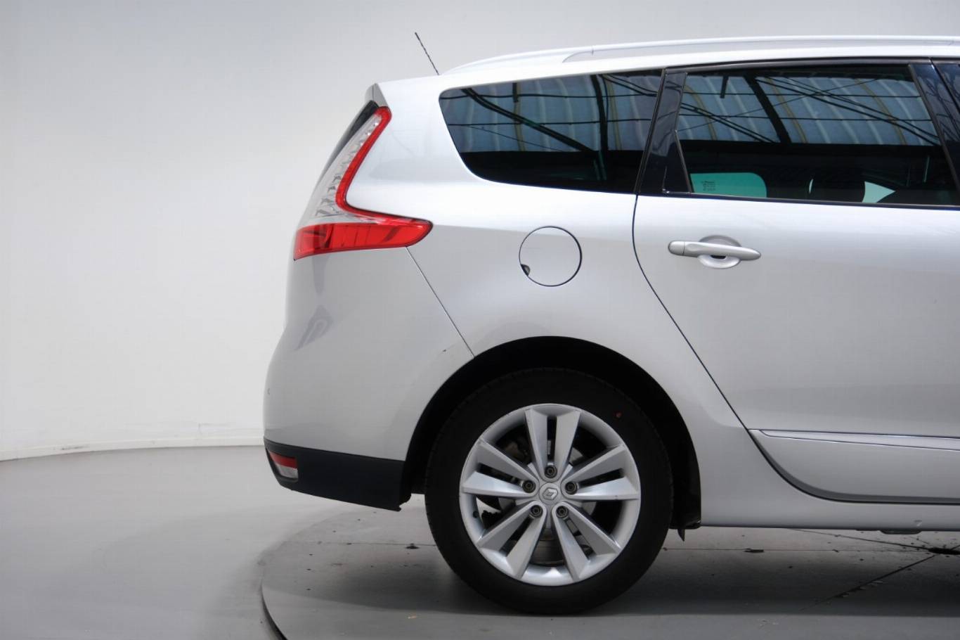 RENAULT Scenic 49