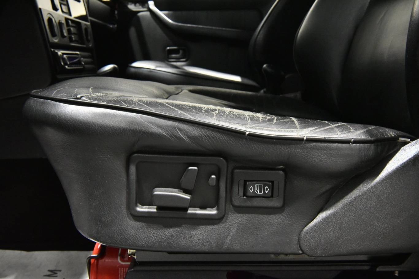 MERCEDES-BENZ G 320 43