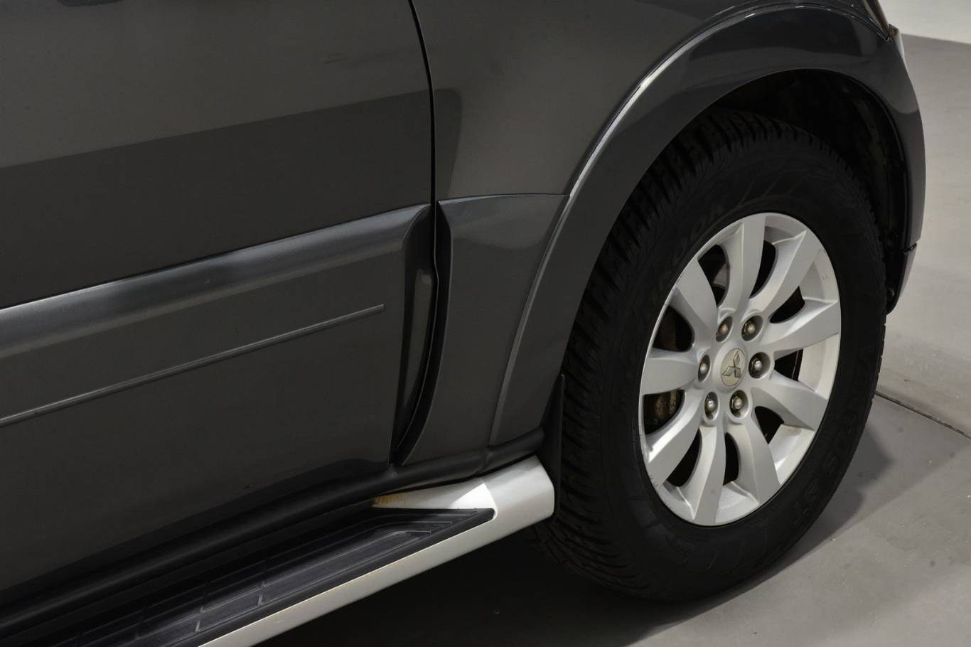 MITSUBISHI Pajero 53