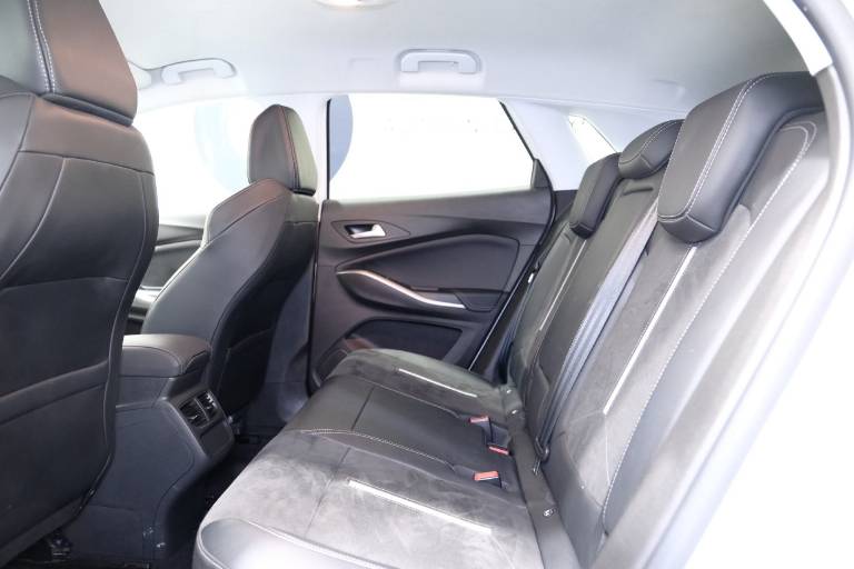 OPEL Grandland 40