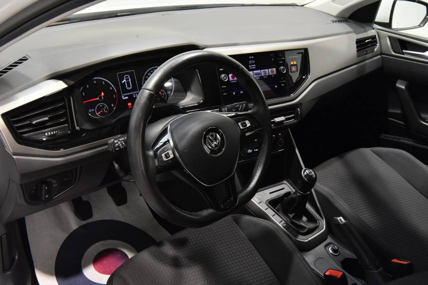 VOLKSWAGEN Polo 3