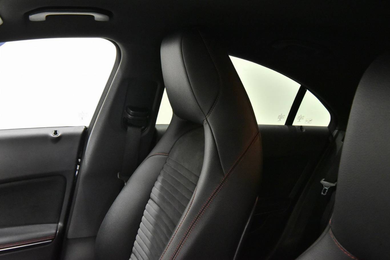 MERCEDES-BENZ CLA 180 20