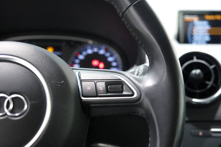 AUDI A1 22