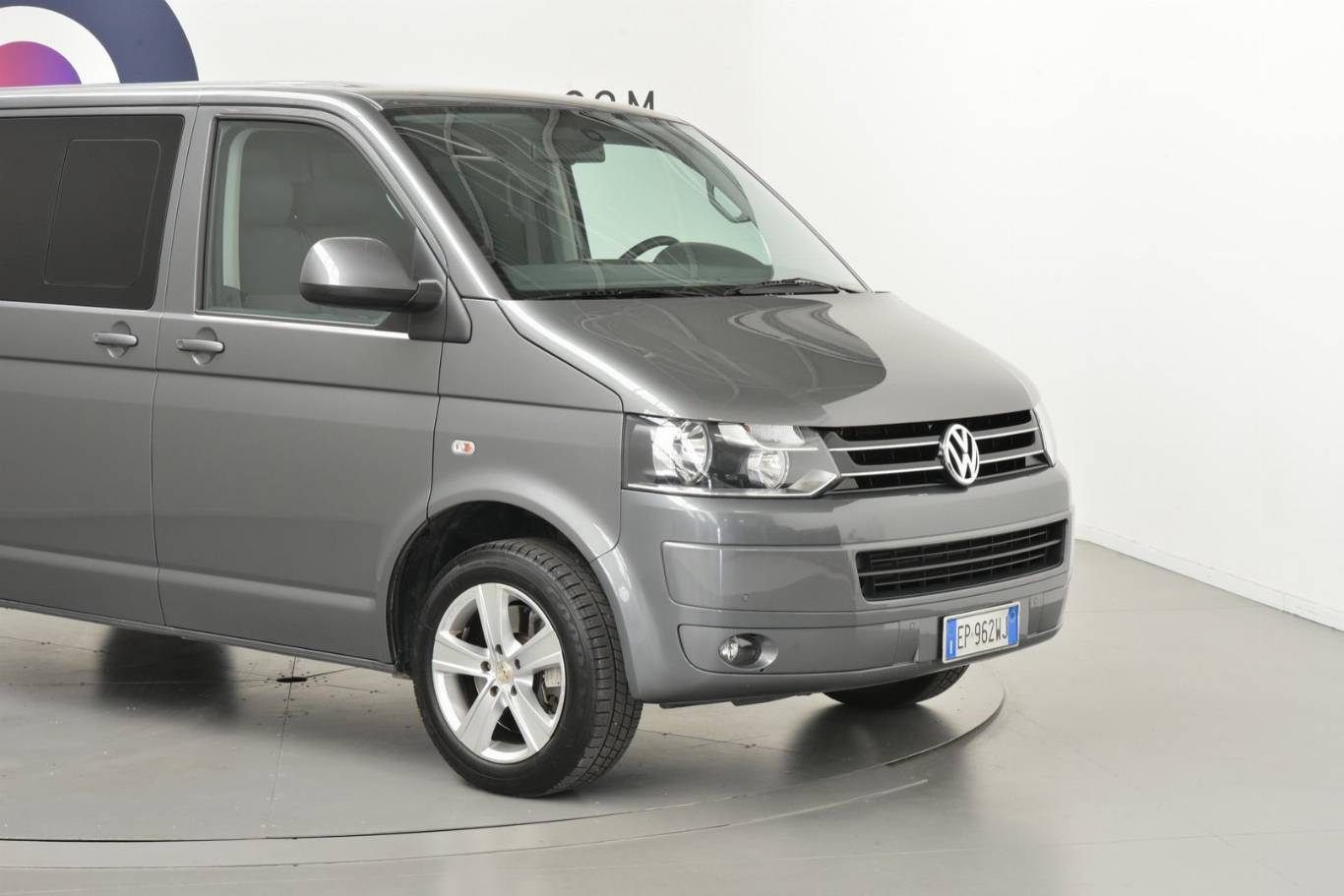 VOLKSWAGEN T5 37