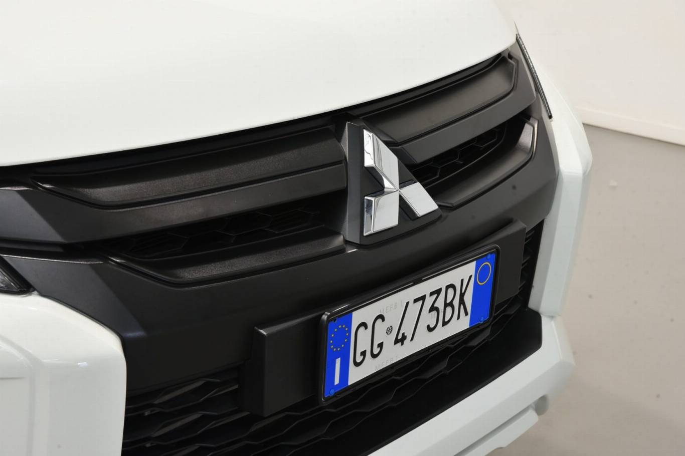 MITSUBISHI L200 40