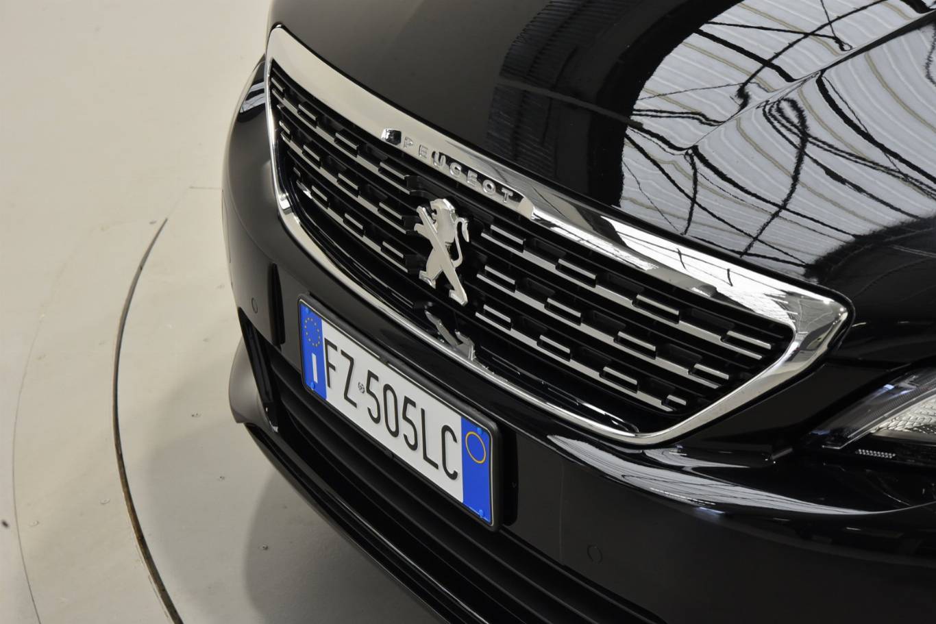 PEUGEOT 308 57