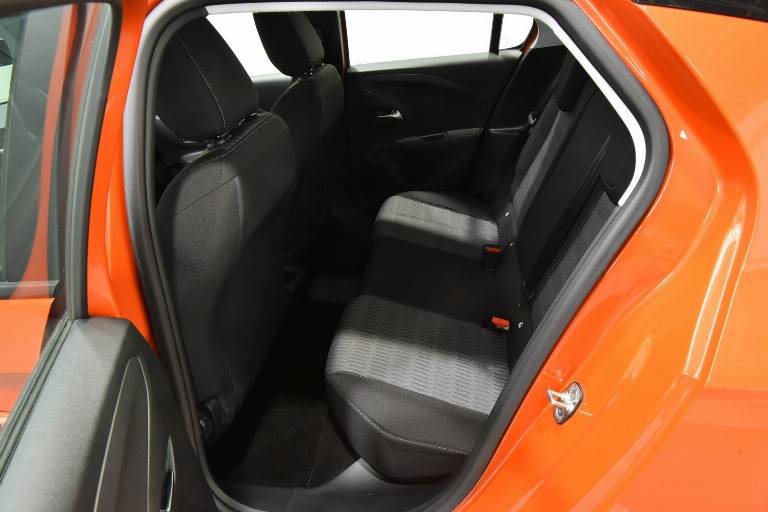 OPEL Corsa 37