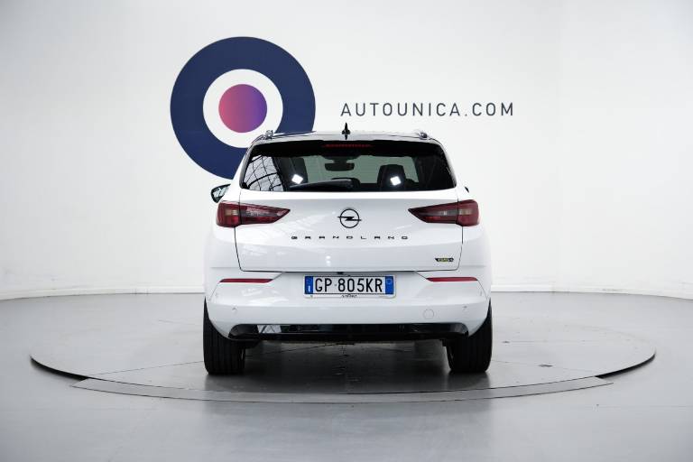 OPEL Grandland 17